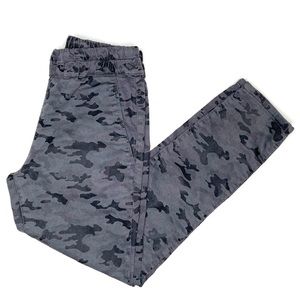 BEVY FLOG Shely Gray Camo Pant